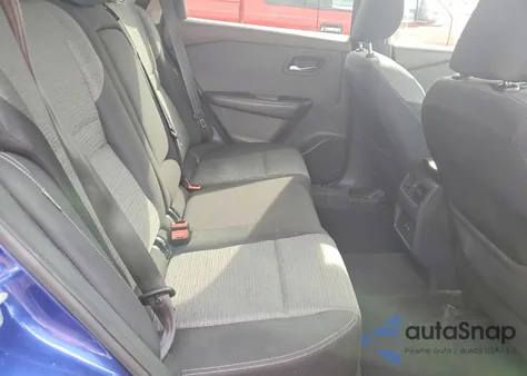 2022 Nissan Rogue Sv z USA, uszkodzony, nr VIN 5N1BT3BA9NC677105